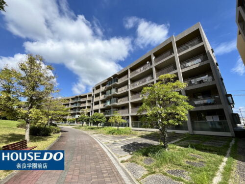 木津かぶと台団地 15号棟