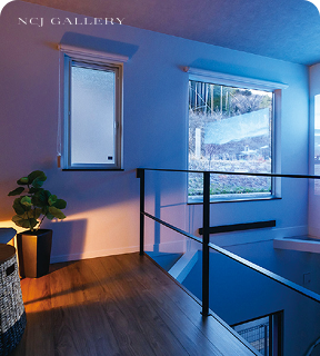 お家が映画館に？ 吹き抜けにホームシアター