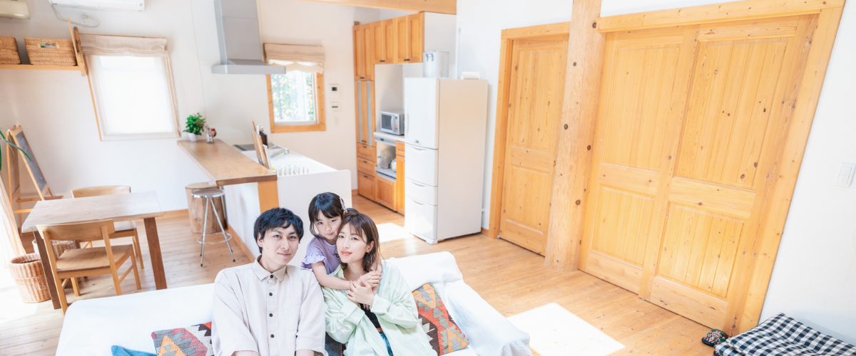 家族と新築住宅
